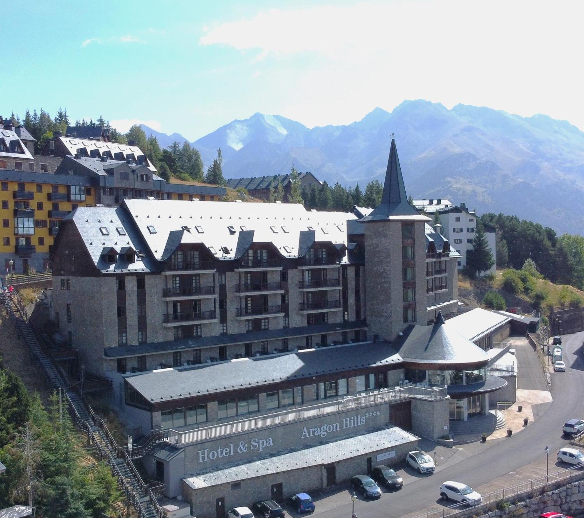 福米加尔 Snoe Aragon Hills酒店 外观 照片